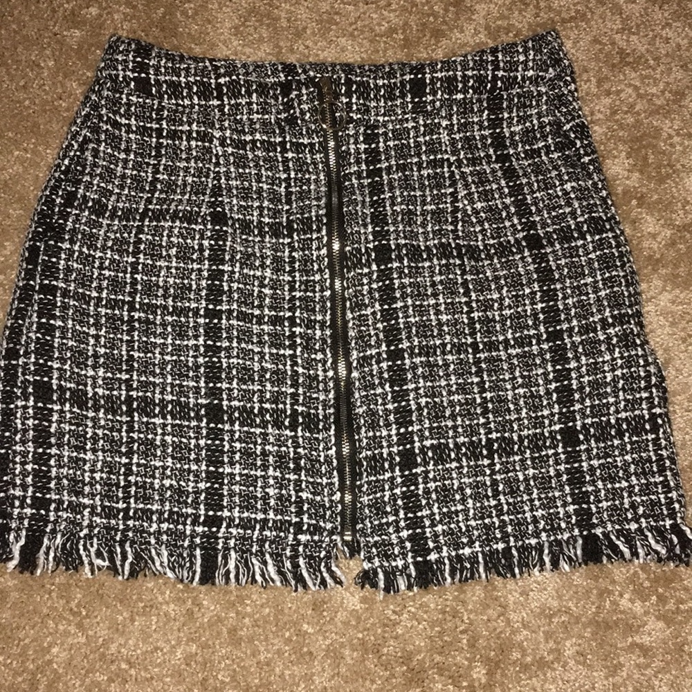 Frayed Hem Tweed Skirt